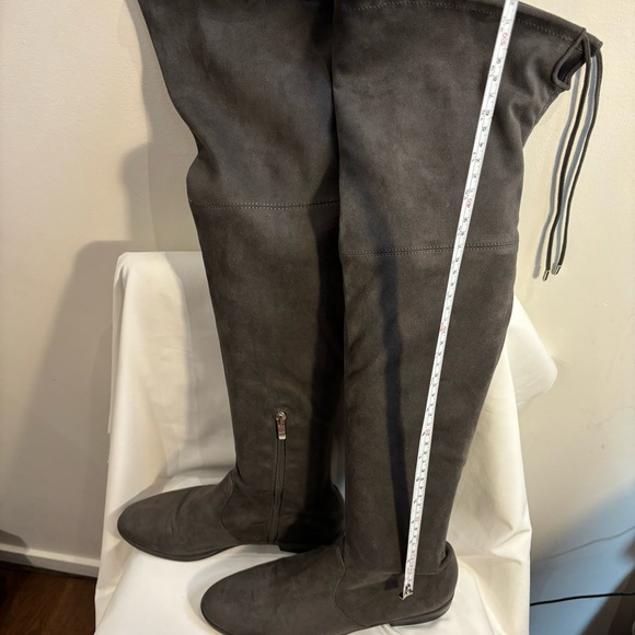 MARC FISHER Sz 9 Over the Knee Boots Drawstring Almond Toe Flat Heel In Grey - Picture 9 of 14